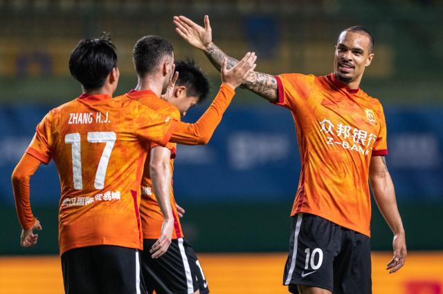 KAIYUNAPP-【中超】福布斯16分钟戴帽 广州城主场0比5武汉长江